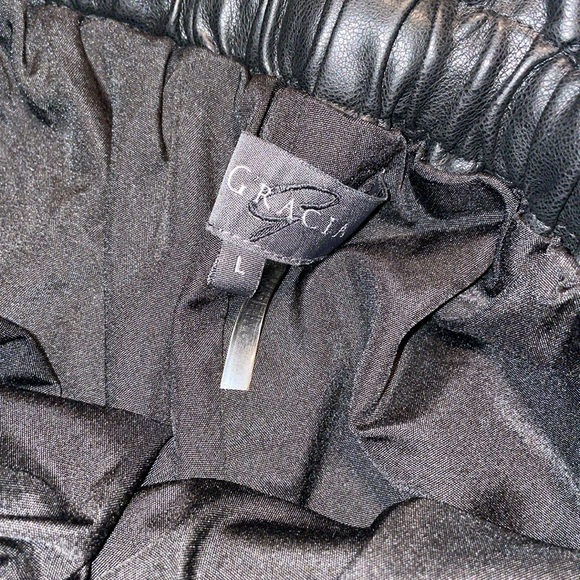 Gracia faux leather straight leg pants - Picture 6 of 6